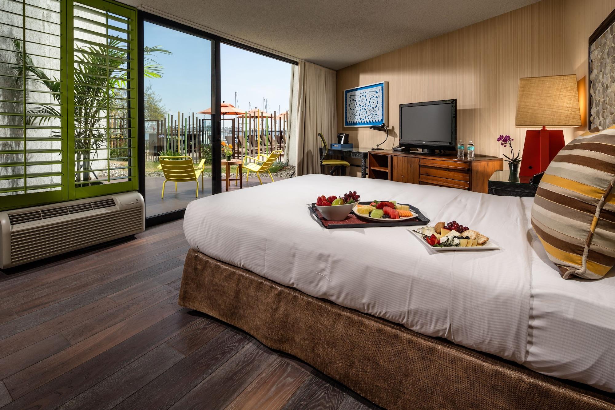 Hotel Maya Long Beach Exteriör bild